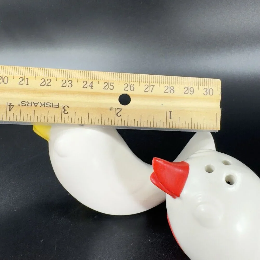 Target Ceramic Bird Salt And‎ Pepper Shaker Set 2 Shakers Red Yellow Painted Set